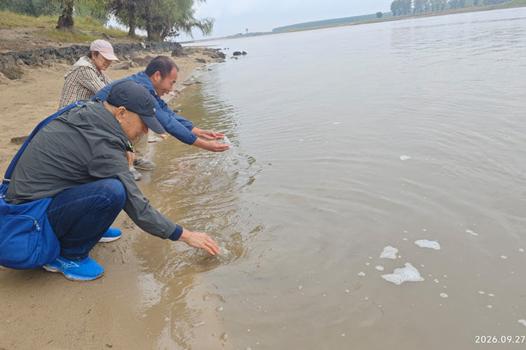 极乐殡葬网践行社会责任:放生护生,助力辽河湿地生物多样性保护 极乐殡葬网践行社会责任:放生护生,助力辽河湿地生物多样性保护.jpg