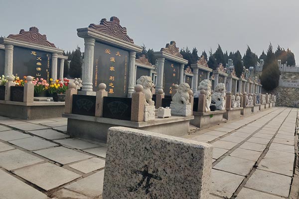 沈阳骏龙泉墓园