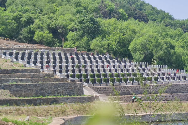 玉灵山生态墓园